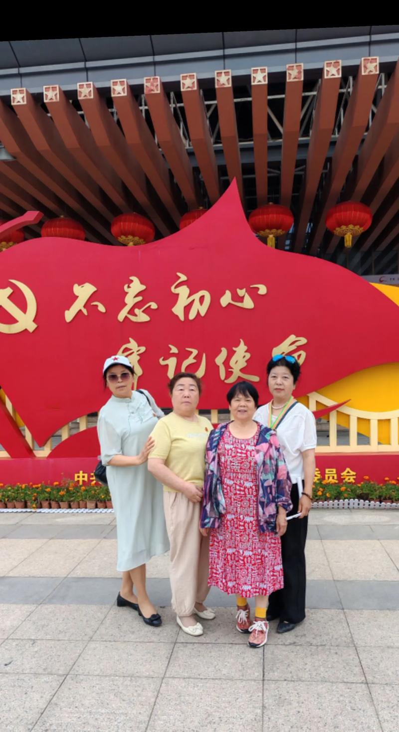 红色旅游升温（红色旅游持续升温）