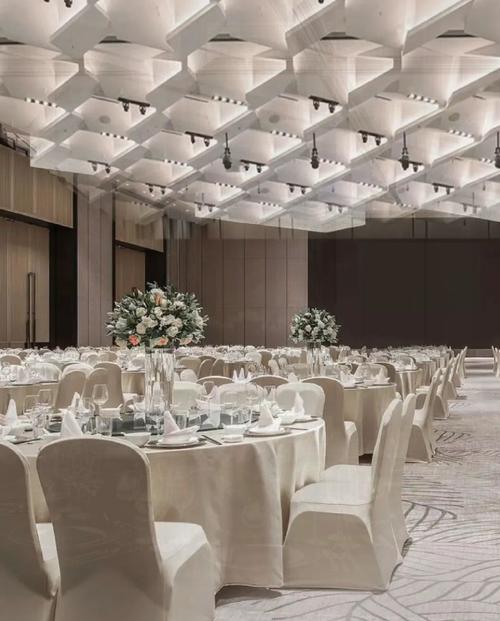 同庆楼:同庆楼旗下各门店及富茂酒店春节期间均正常营业