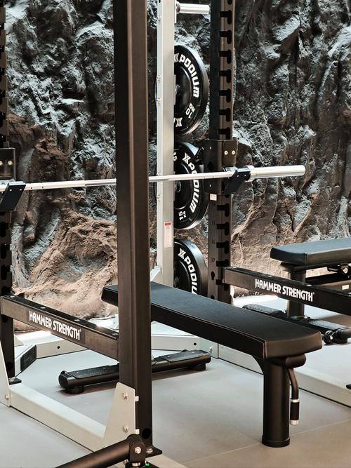 Peloton拓展至健身房，推出商用健身系列