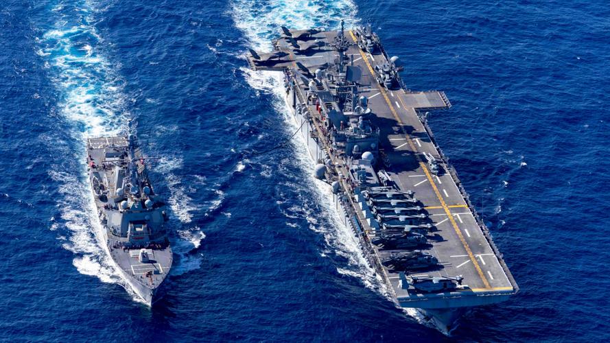 载有数千美军陆战队员的两栖攻击舰正前往中东