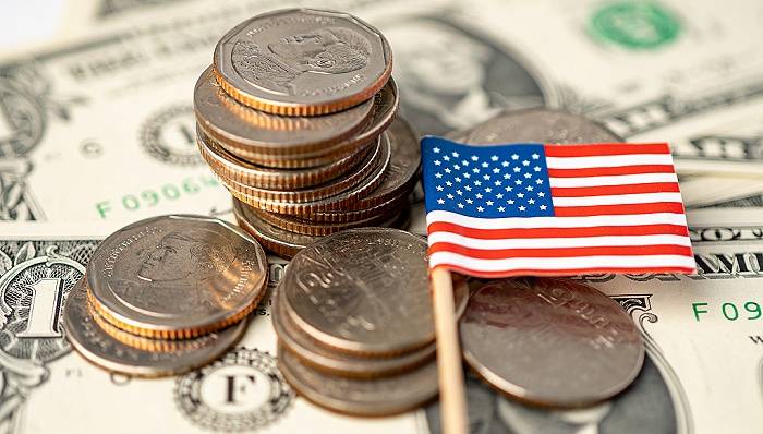 美国柴油价格飙升至每加仑5美元 创2022年以来新高